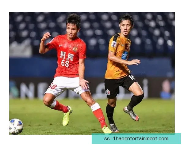 亚冠精英联赛鏖战落幕上海海港强势突围挺进下一阶段点燃球迷热情